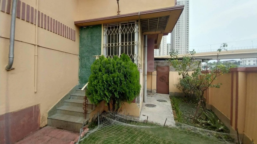 propertyImage